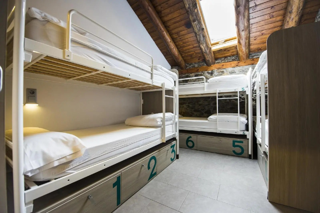 Mountain Hostel Tarter