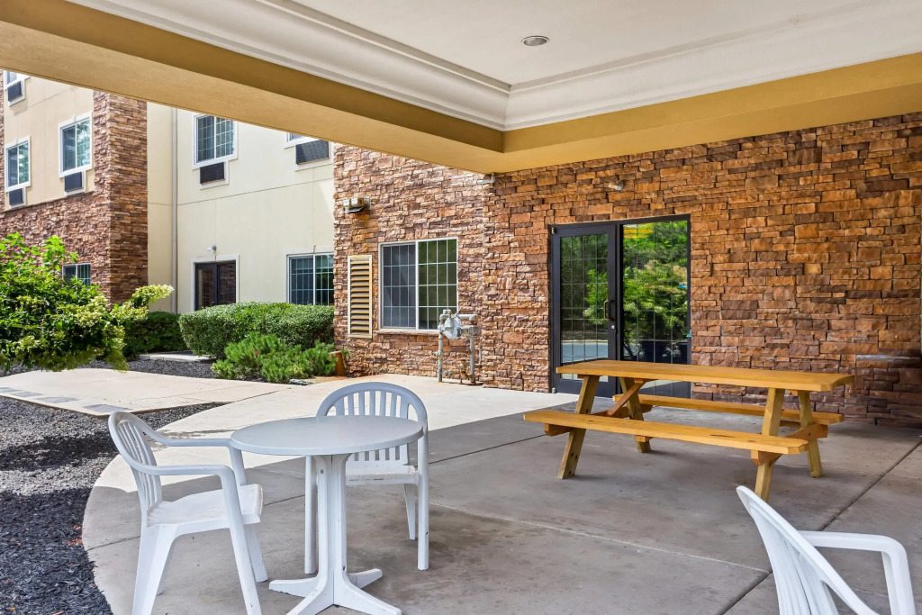 Comfort Suites Grayslake near Libertyville North