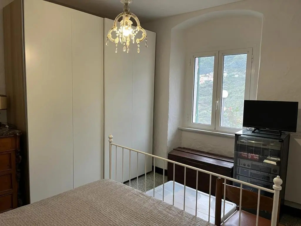 LevantoTwo bedrooms Flat with terrace