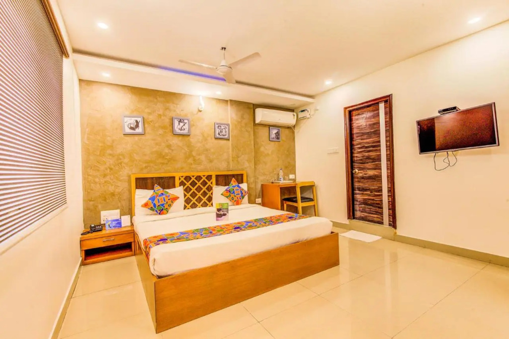 FabHotel Mayuri Residency