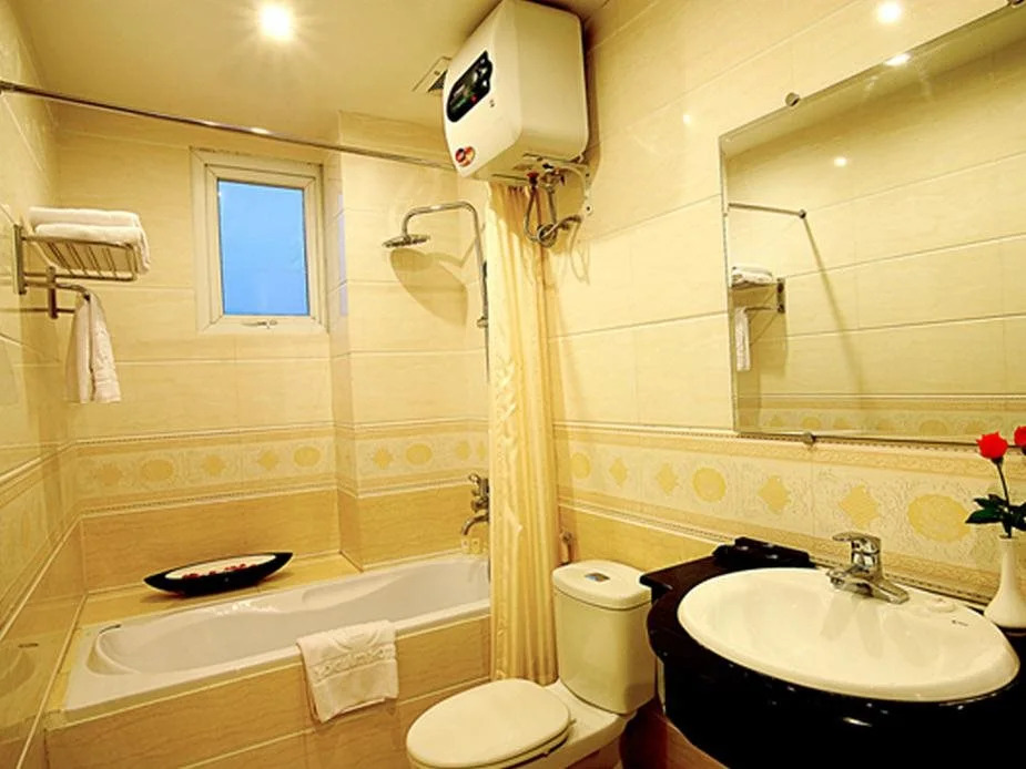 Lavish Centre Hotel