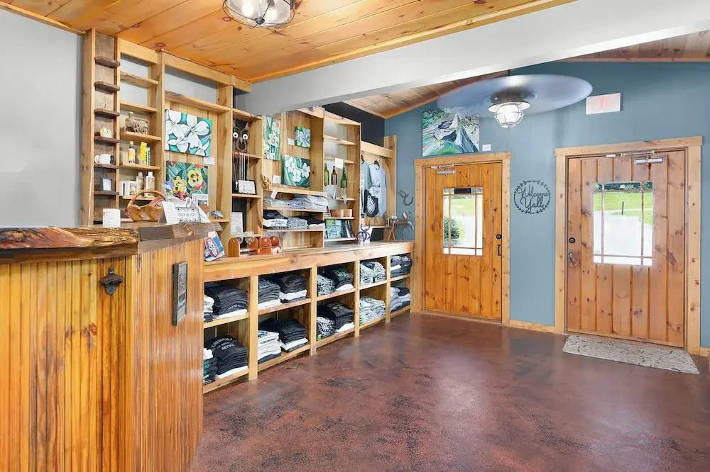 Lodge At Tellico