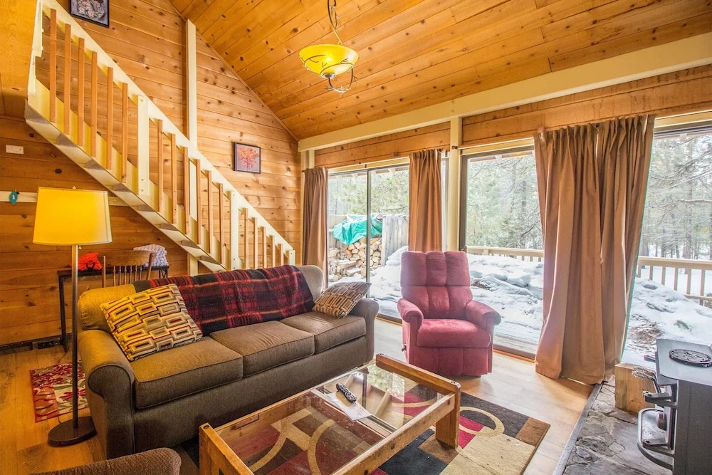 Cluster Cabin 12