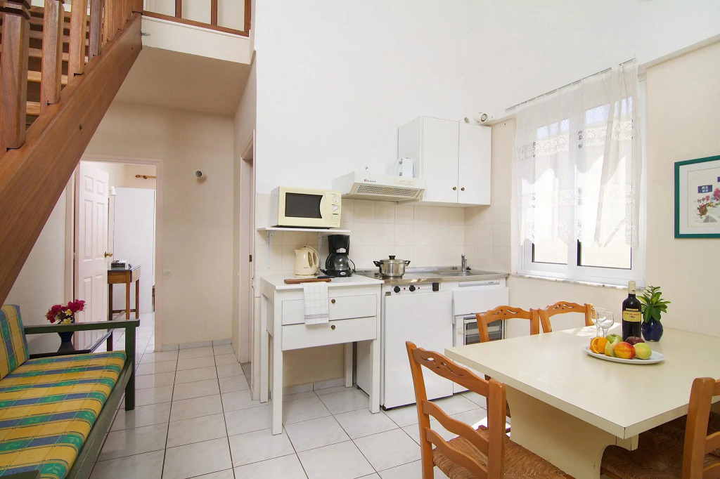 Trefon Hotel Apartments and Family Suites