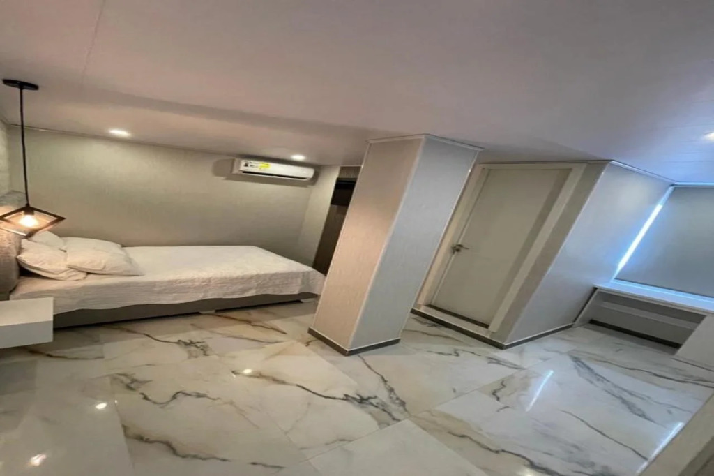 WH HOTEL