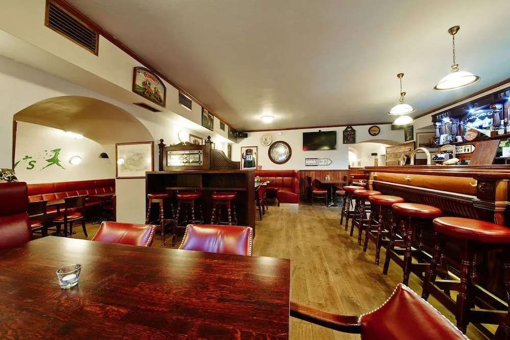 Hotel Nelly Kellys