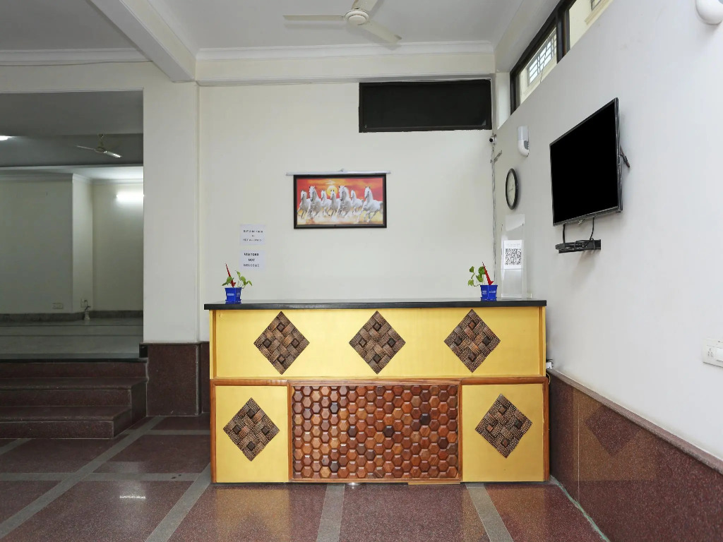 OYO 15822 Ryan Residency