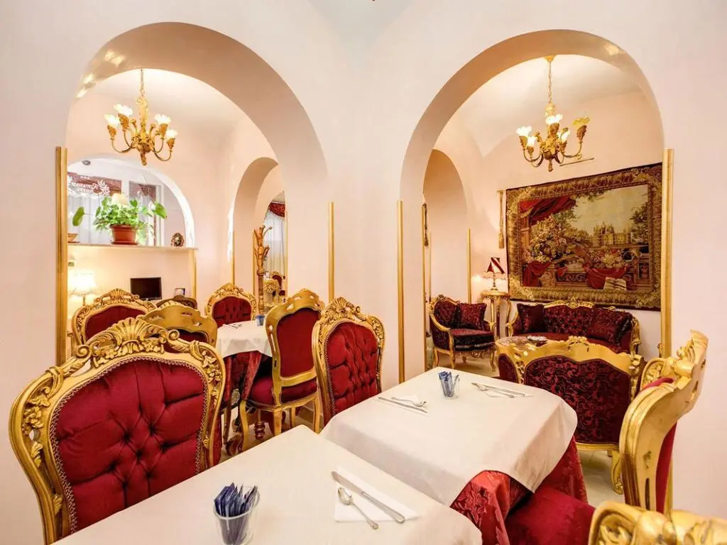 Domus Colosseo Hotel
