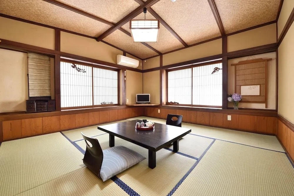 Ryokan Miyukiya