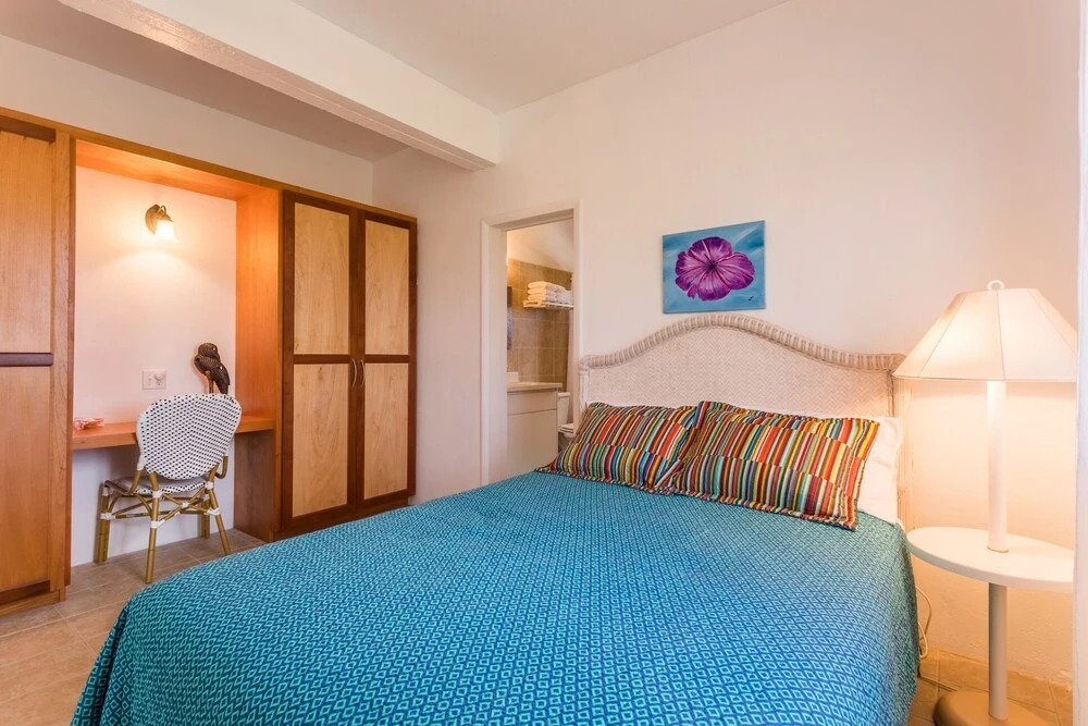 Coralito Bay Suites & Villas
