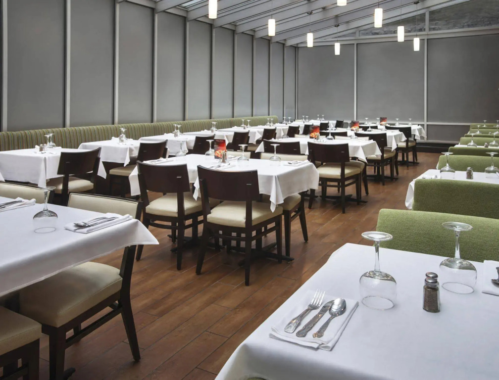Holiday Inn Manhattan 6th Ave - Chelsea by IHG