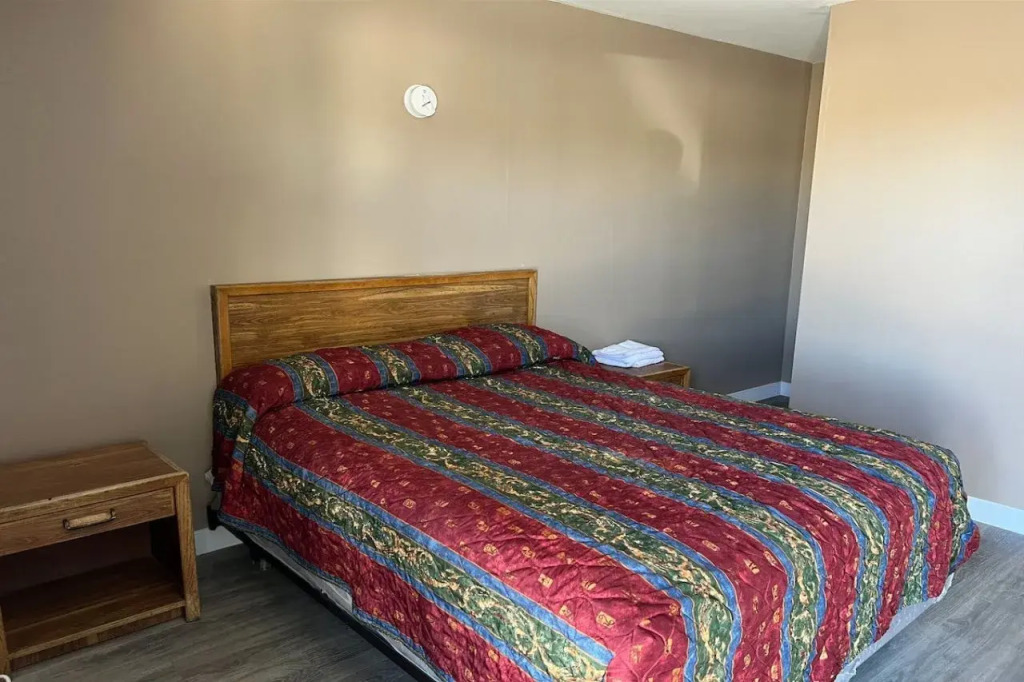 Carls Motel