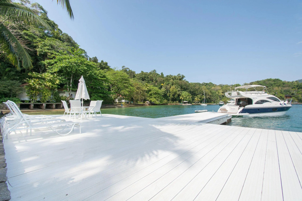 Villa Com Seis Suítes E Praia Particular