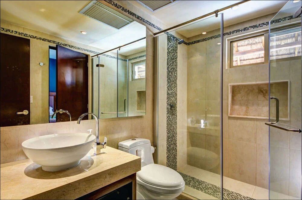 Rainbow Penthouse 2 bedrooms sleeps 5