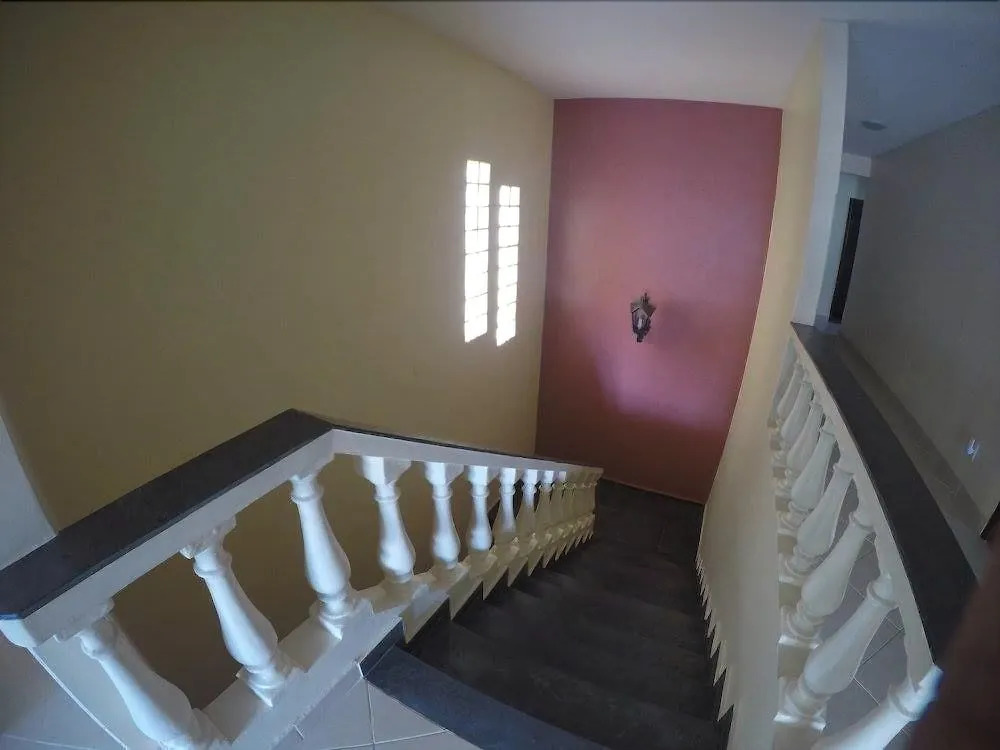 Le Monde Hostel - Suites e Camas