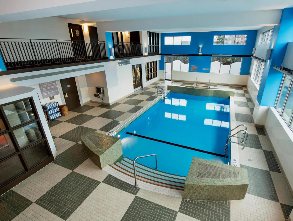 Hilton Winnipeg Airport Suites