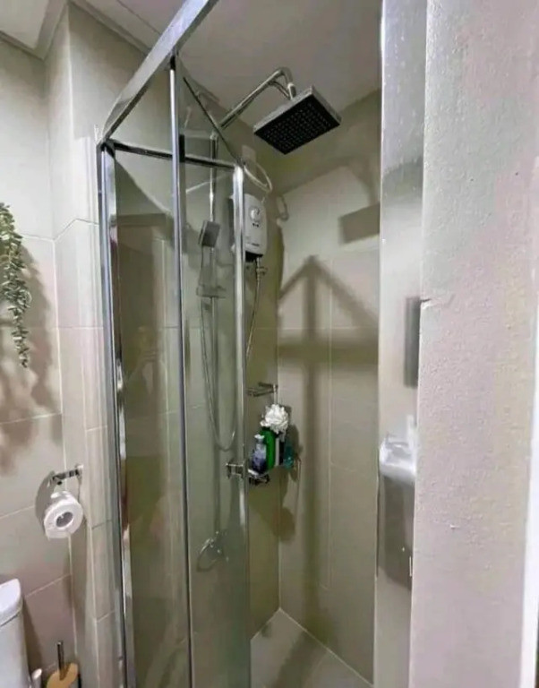 Cozy 1BR with balcony at Fame Residences