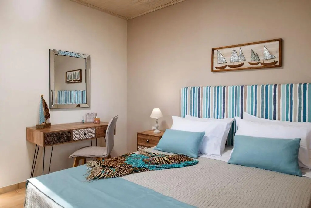 Villa Venia - Cozy Escape with Scenic Sew View, by ZanteWize