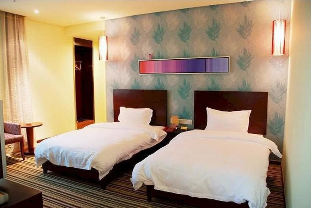 Yulin Mingdian Hotel