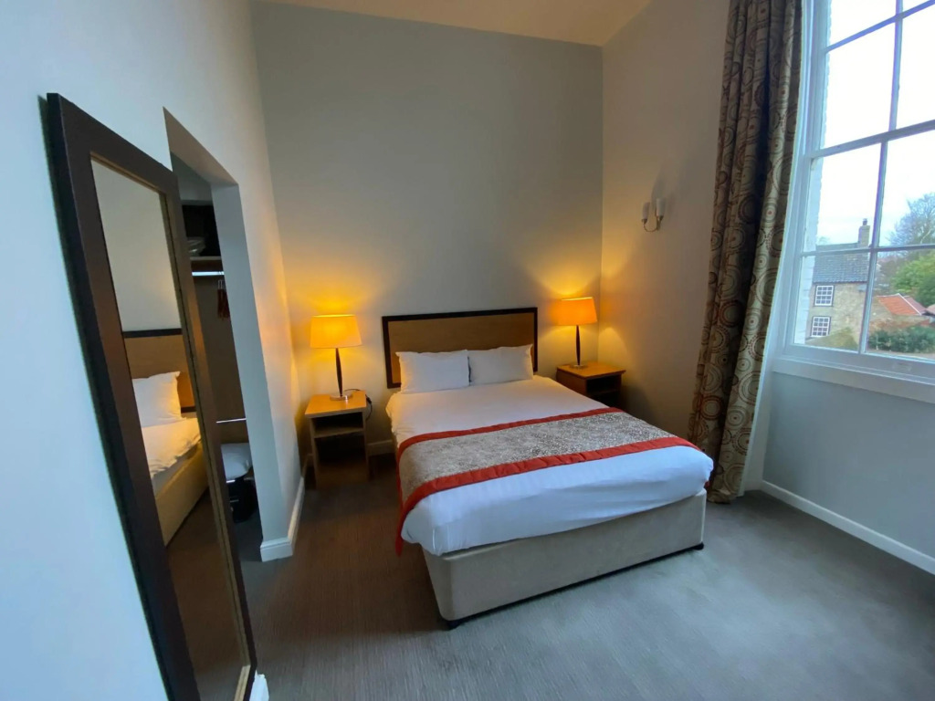 The Riverside House Hotel