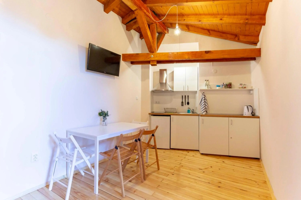 Gallery B28 - 3 Bedroom Sofia Downtown Apartment