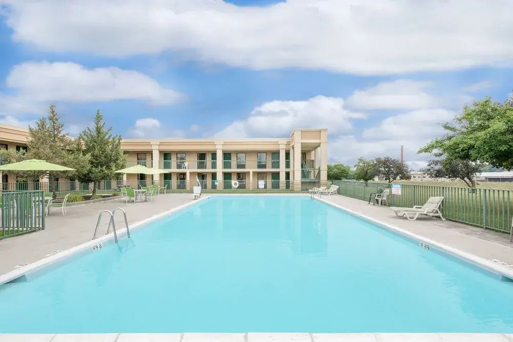Days Inn And Suites York
