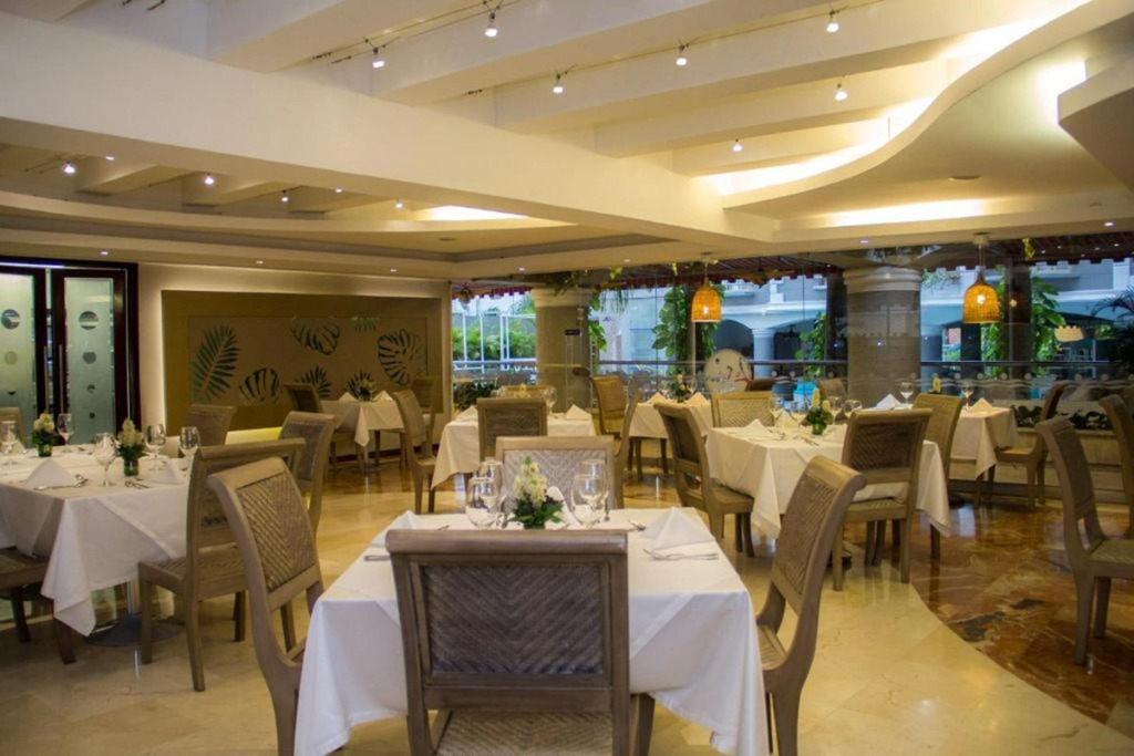 Country International Hotel