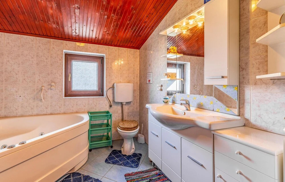 Amazing Home in Pula With Wifi and 2 Bedrooms