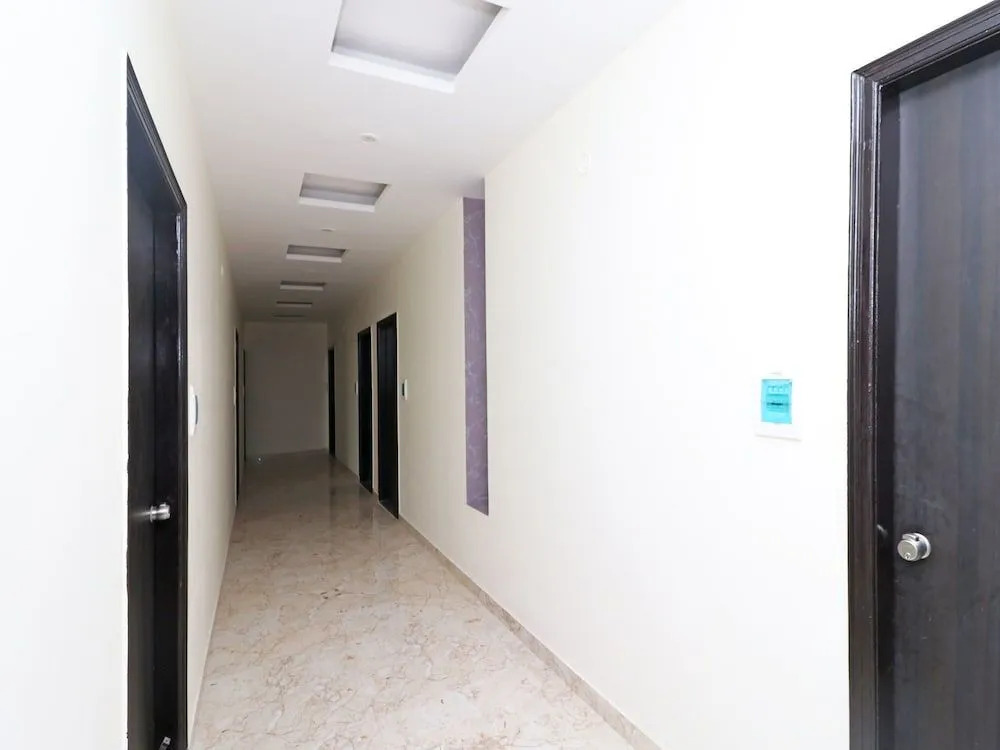 OYO 12472 Hotel Olive