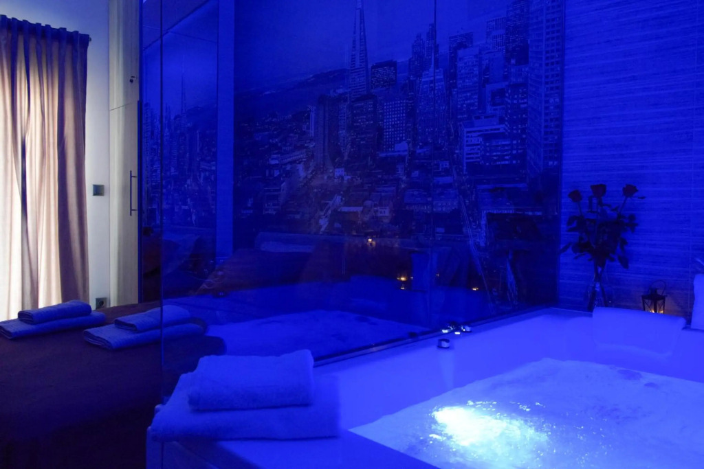 Nephele Luxury Suite