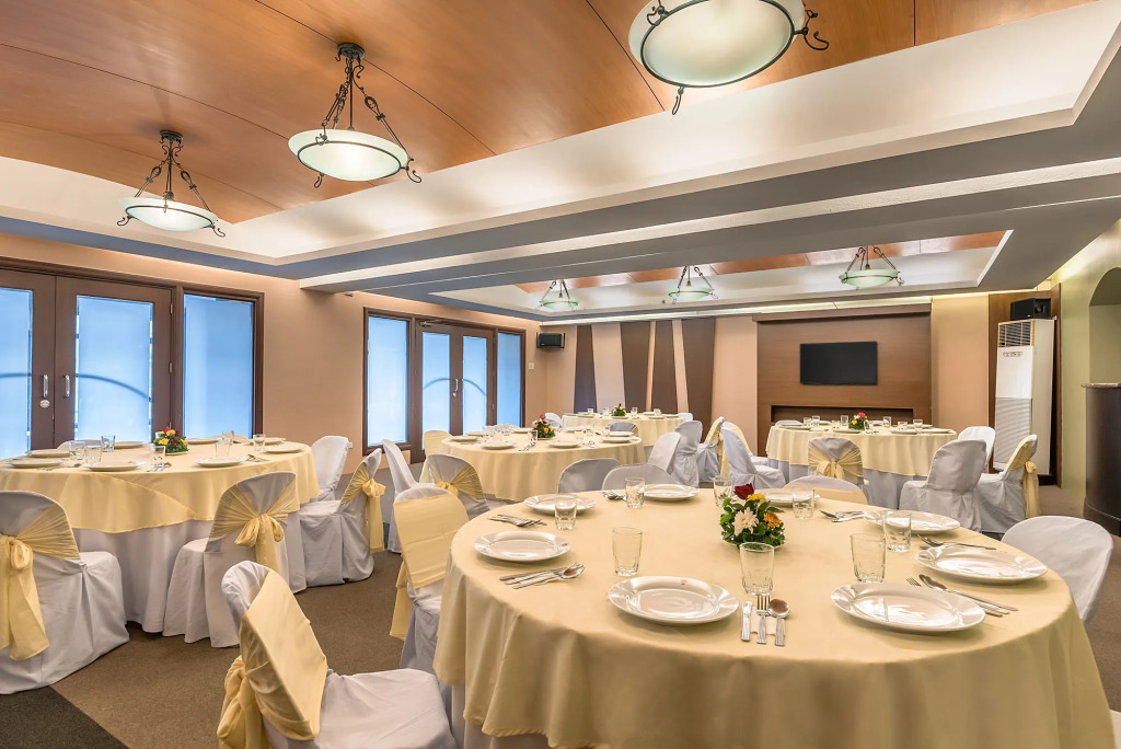 Tropicana Suites