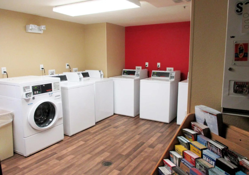 Extended Stay America - Kansas City - Country Club Plaza