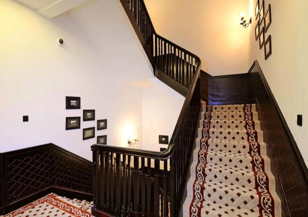 The White House Hotel Guilin