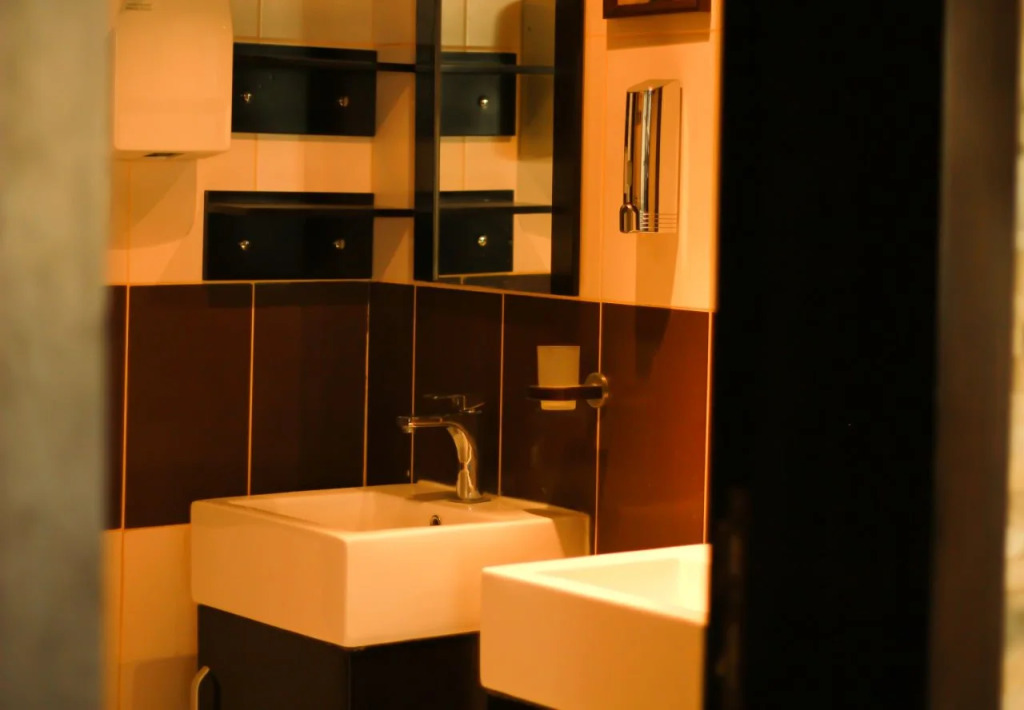 Rest Night Hotel Suites - AL Ta`awon-Hussin bin Ali