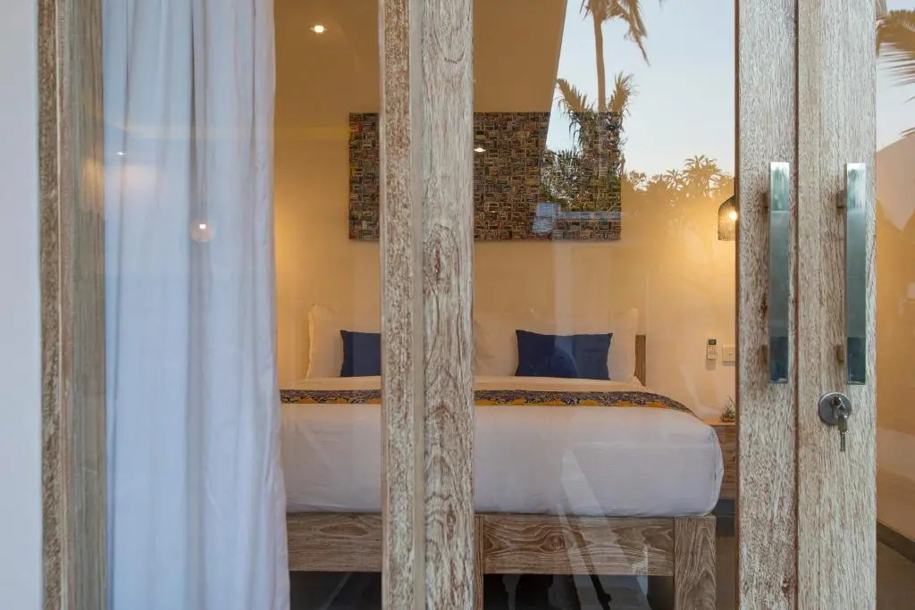 Spacious 4BR Private Estate w-Big Garden and Pool Central Seminyak