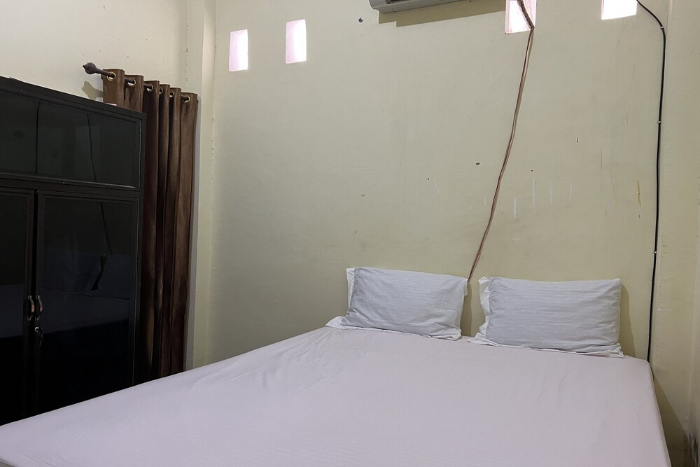 Hotel O Kost Reski 2 Near Tugu Perbatasan Takalar - Gowa