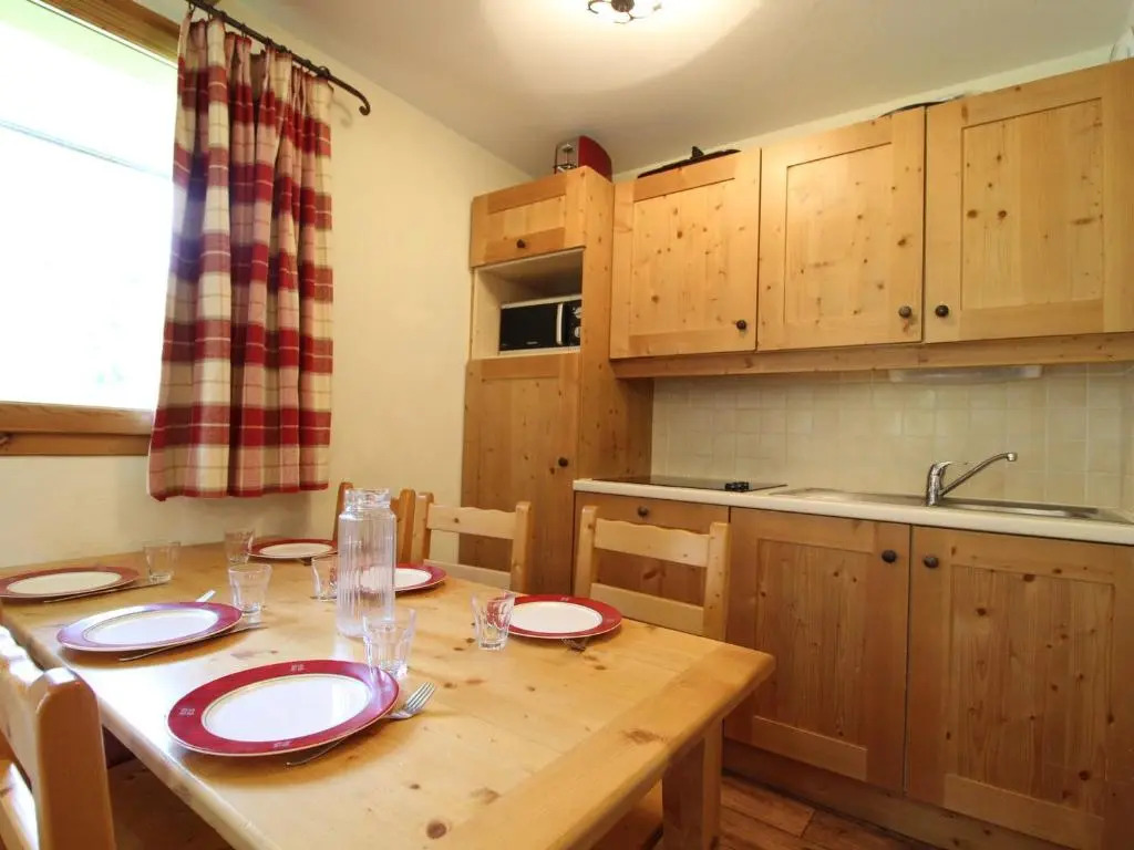 Appartement Lanslebourg-Mont-Cenis, 3 pièces, 6 personnes - FR-1-508-121