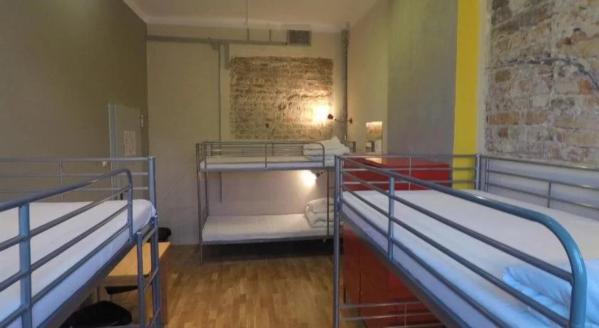 New World St Hostel