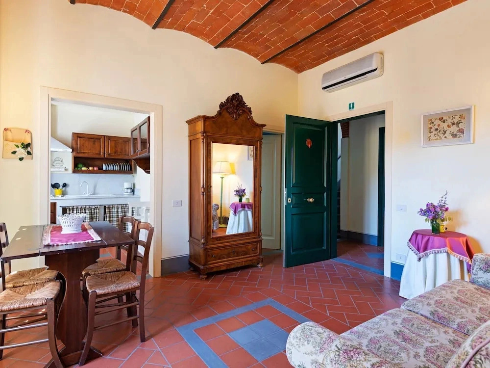 Secluded Apartment in San Miniato With Swimming Pool