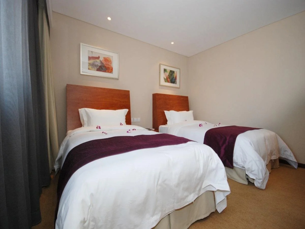 Comfort Suites