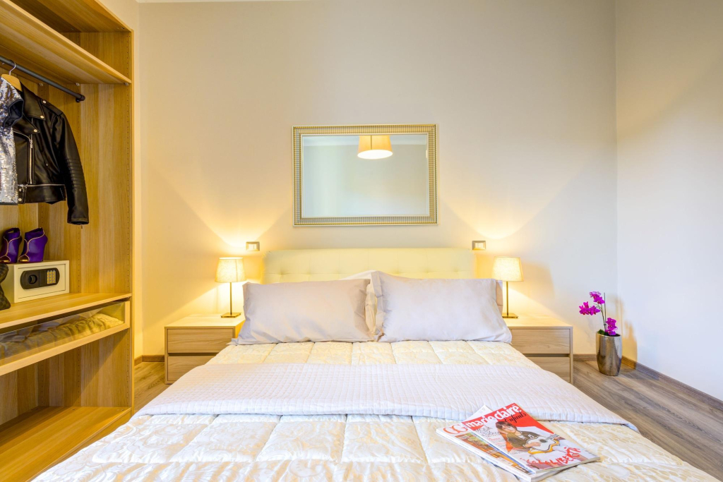 RHS Rienzo Suites