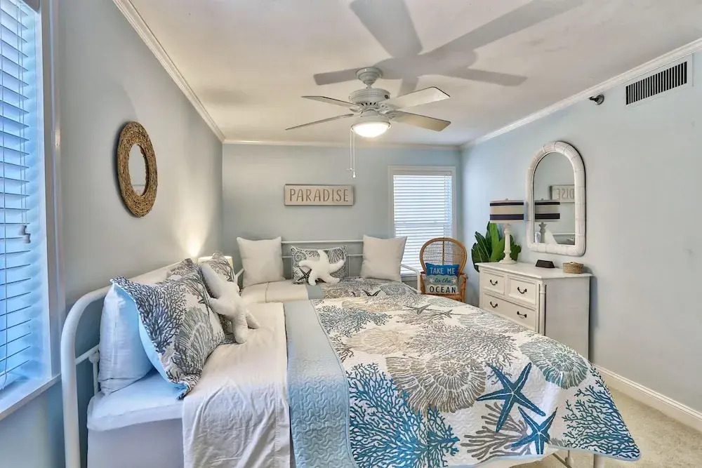 Pelican Pointe 4C