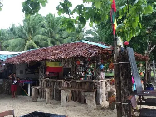 Sea Camp Hostel