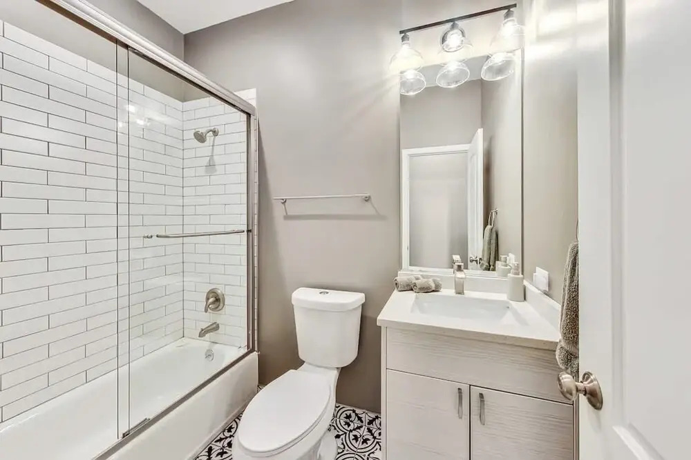 South Loop Three Bedroom Two Bath Home