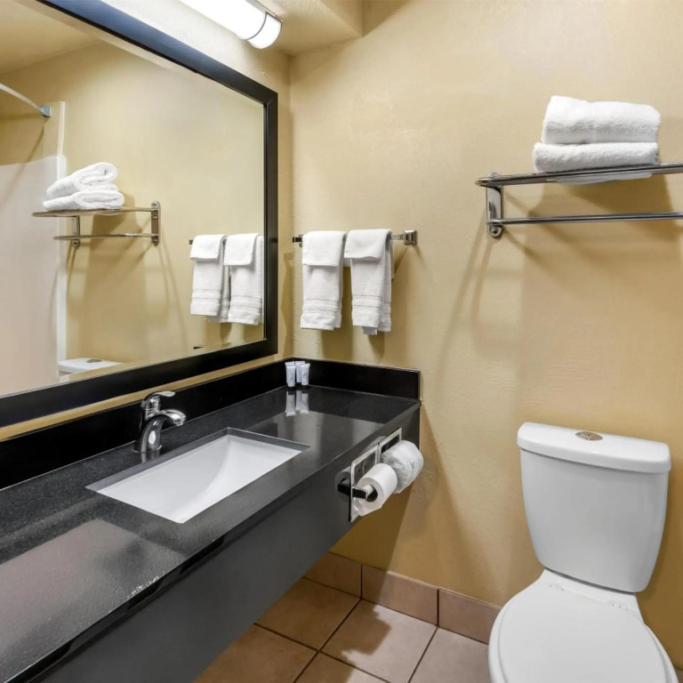 Quality Inn Blue Springs
