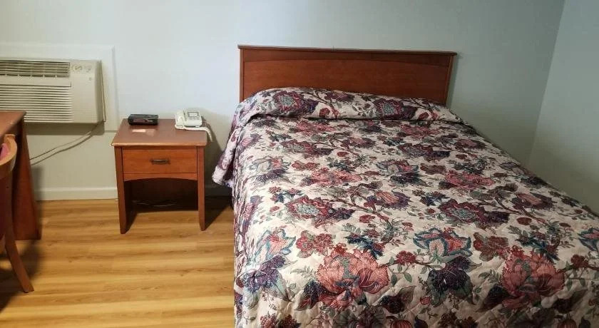 Wolds Motel - Mt. Pleasant