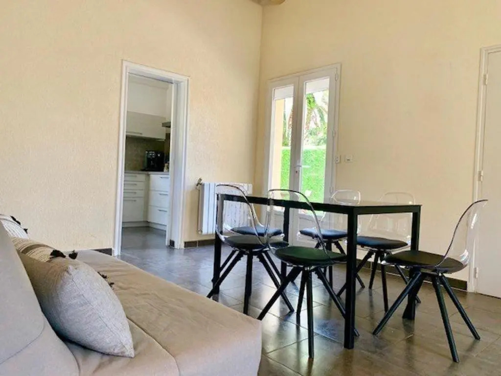 Maison Cap d'Agde, 5 pièces, 8 personnes - FR-1-607-23
