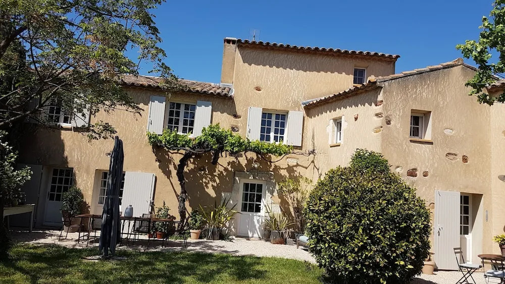 Le mas de Roussillon