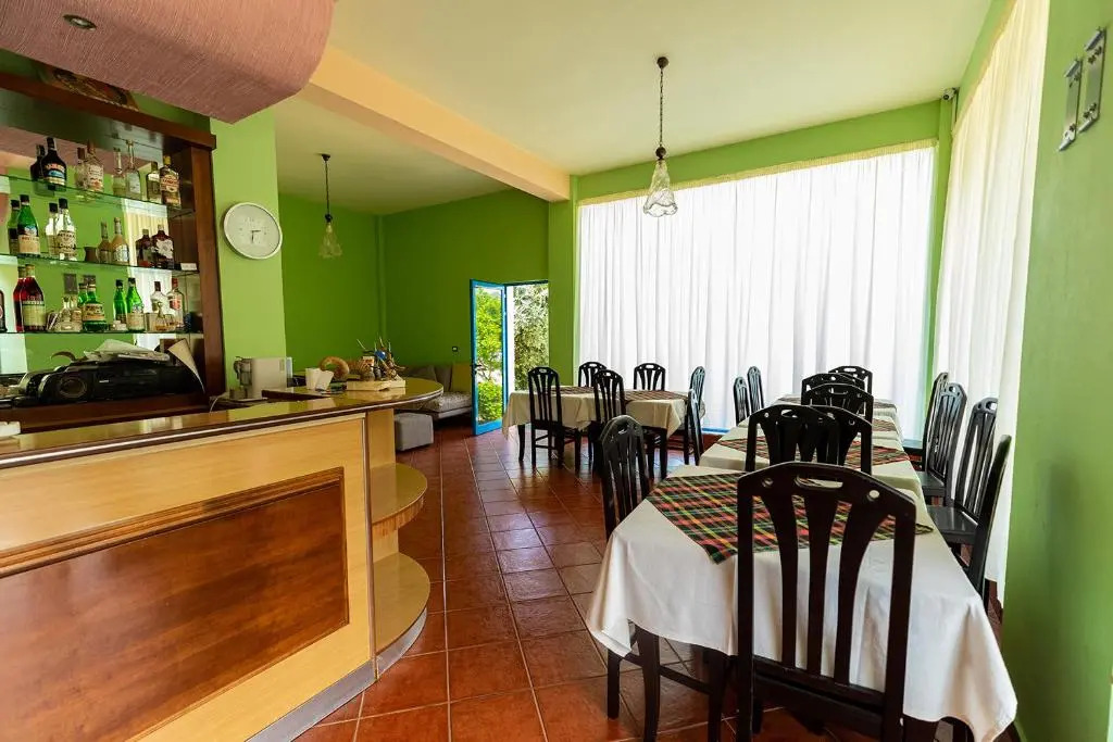 Hotel Dini