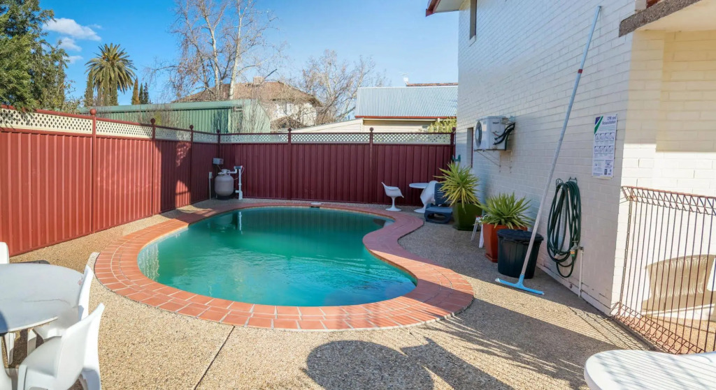 Narrandera Club Motor Inn